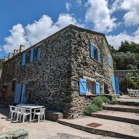 U Magazinu Villa Pino