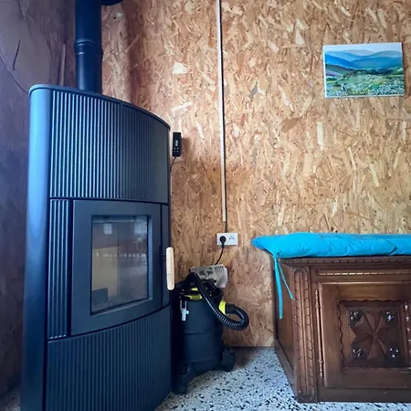 U Magazinu Villa Pino